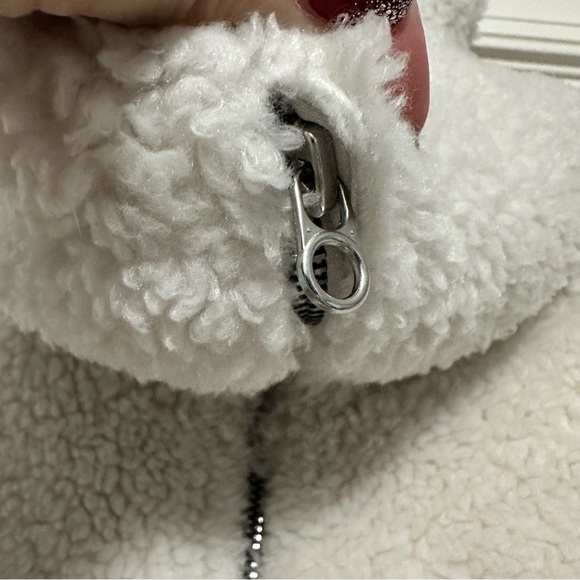 Lululemon Cinchable Fleece Zip Up Jacket in Bone Size 10 EUC - Picture 8 of 11